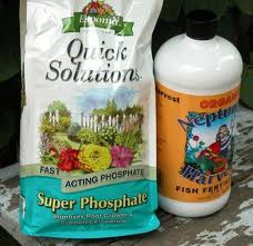 packages of plant fertilisers